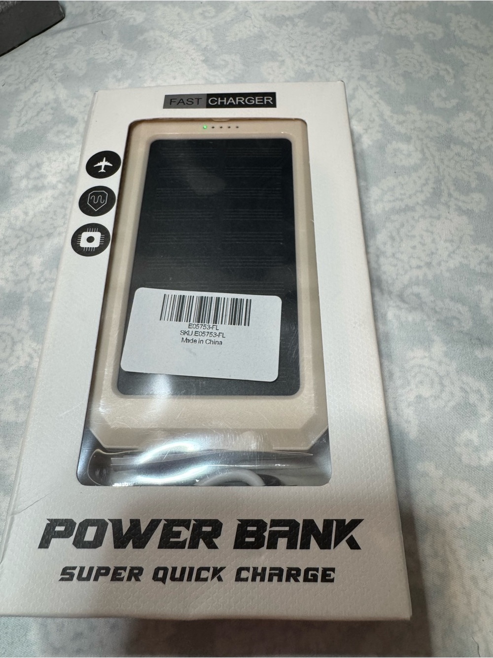 Fast Charger Power Bank Portable External Battery Pack - Black and Gold Solar